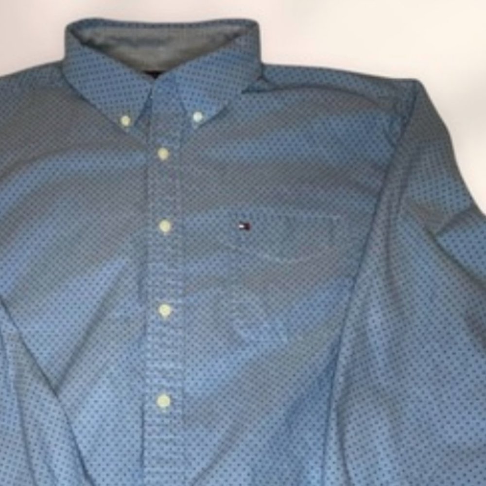 Tommy Hilfiger Classic Fit Button Down Mens Large Blue Long Sleeve Shirt